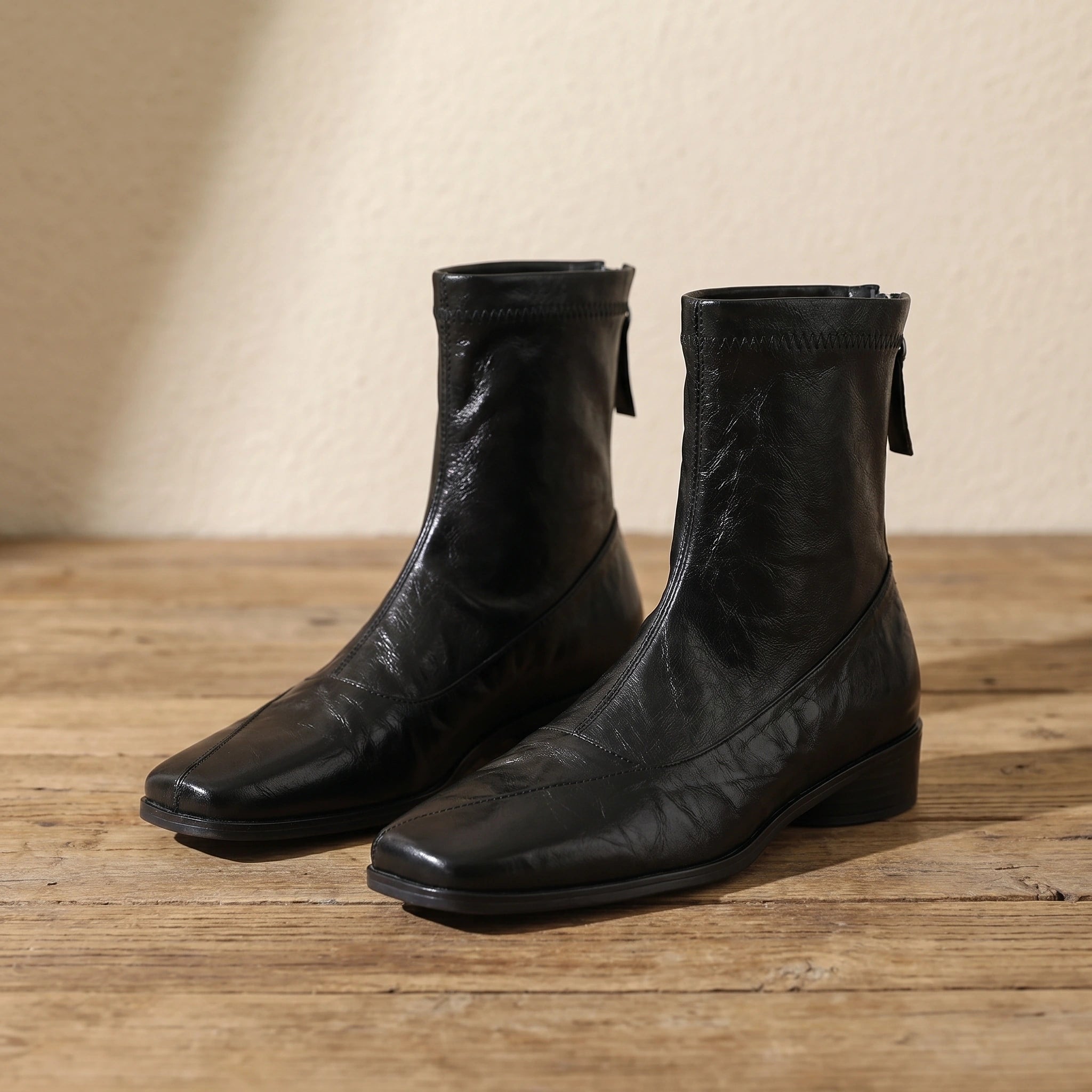 Mia Womens Elegant Modern Ankle Boots
