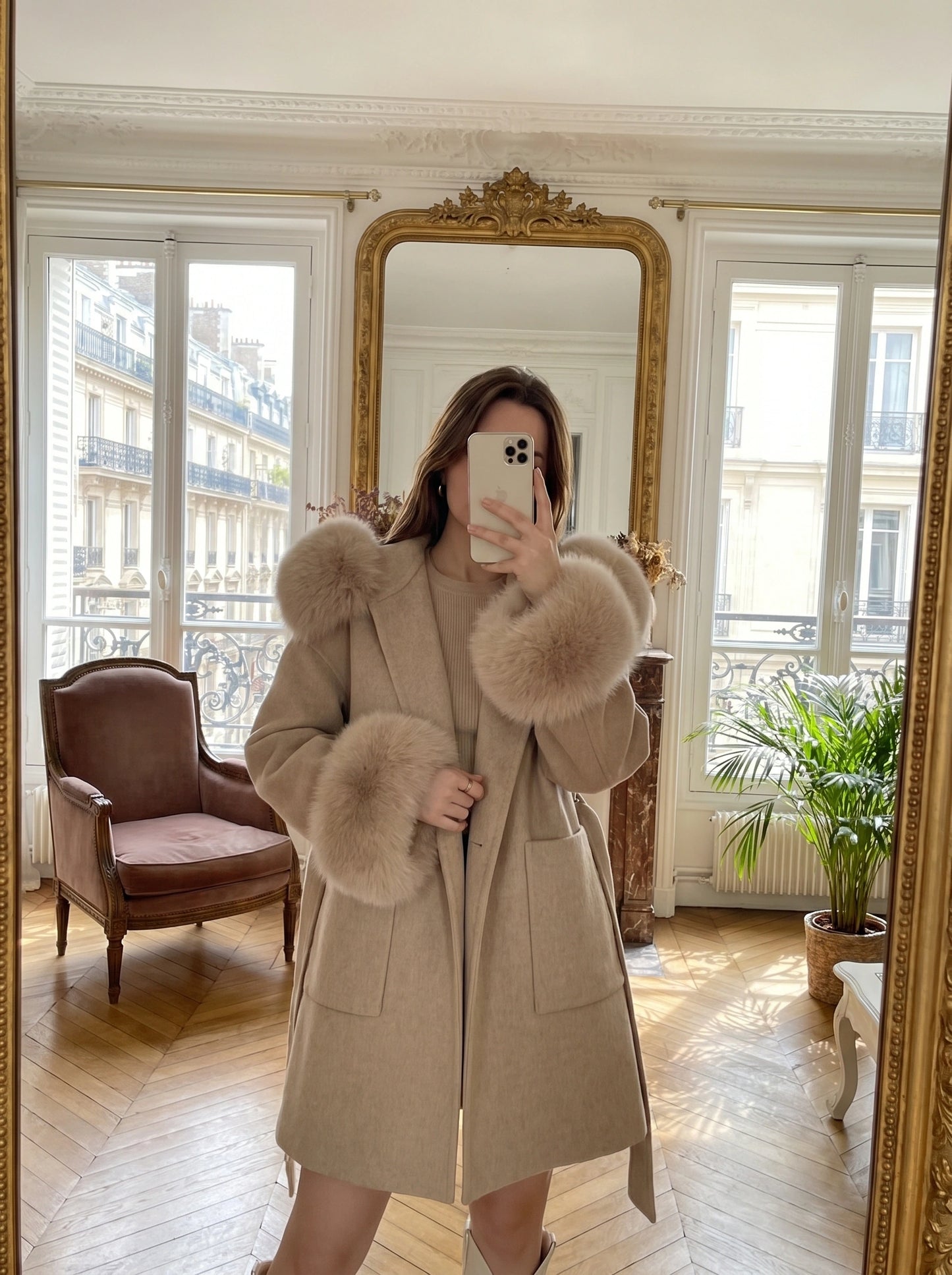 Close up view of the luxurious fabric and precise stitching of the Women's Sophisticated Oversized Winter Coat, showing its design and quality craftsmanship.