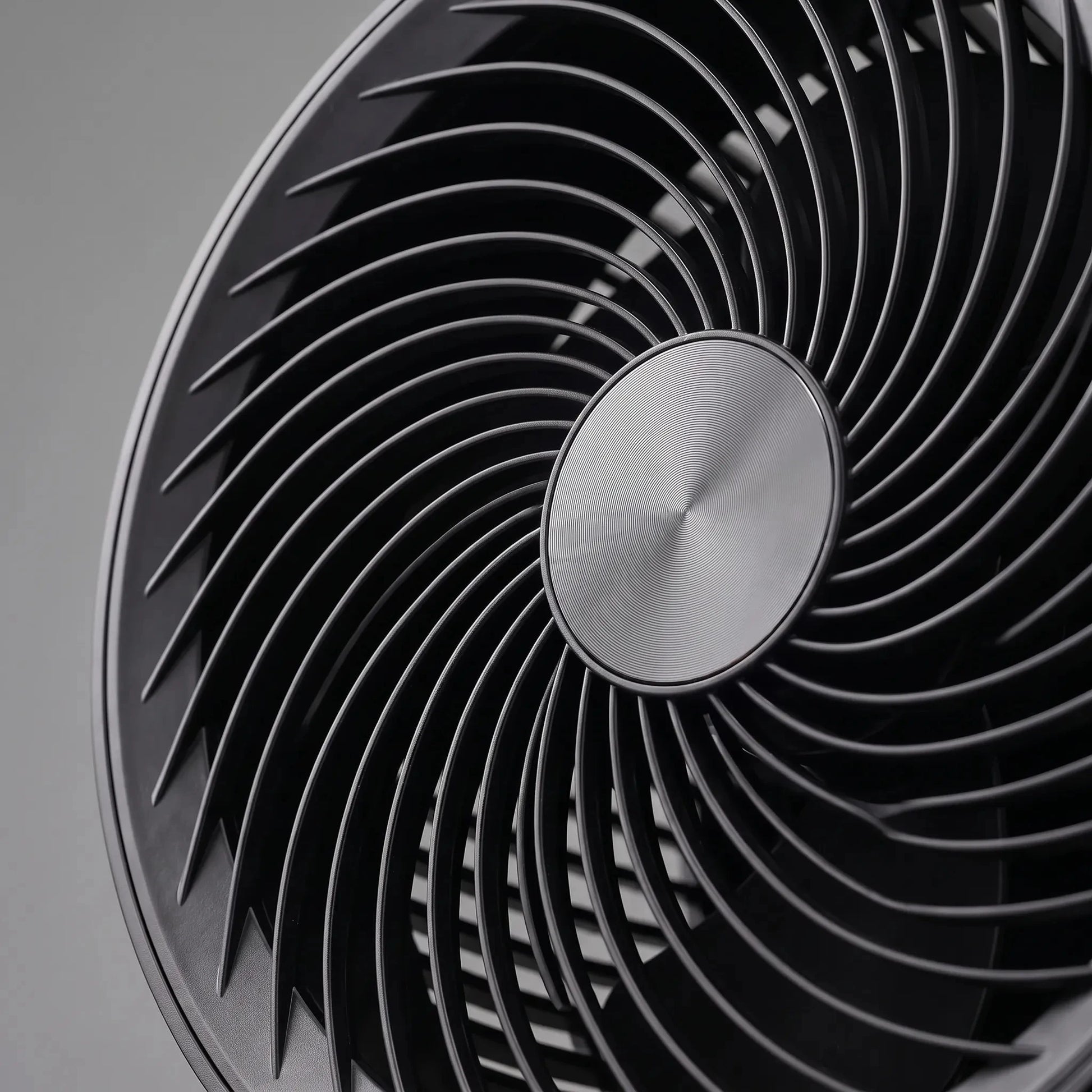 Compact Table Fan For Your Desk Brisano