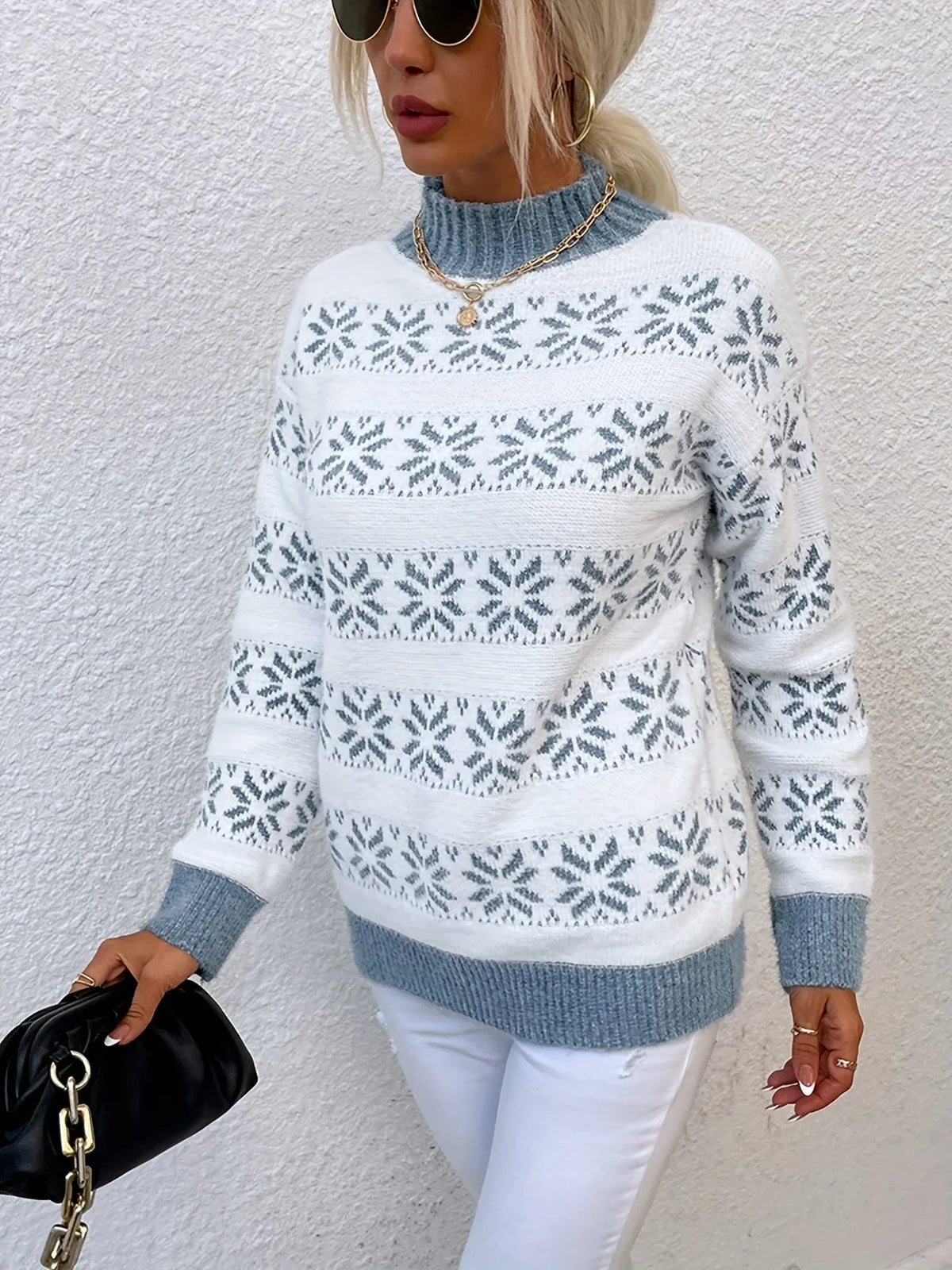 Christmas sweater — Pattern Holly Blue S Nora Luxe — view 10 — — view 10