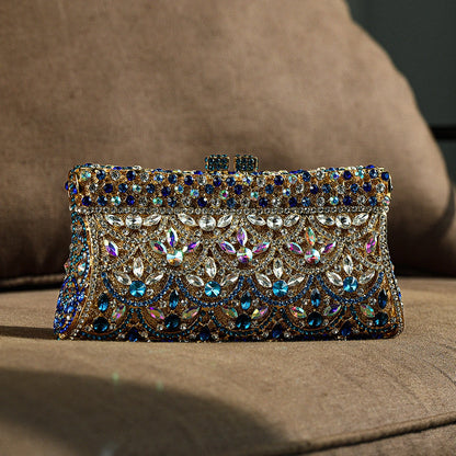 Elegant clutch bag in a soft cream color, featuring sleek design and subtle textured finish, side view — 3 — view 3