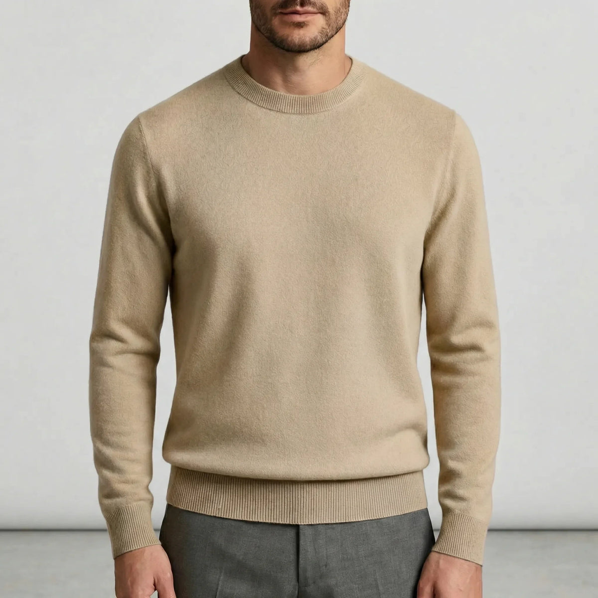 Fall sweater — Beige cashmere crewneck long sleeves, shown on a model. Ideal — view 6 — view 6