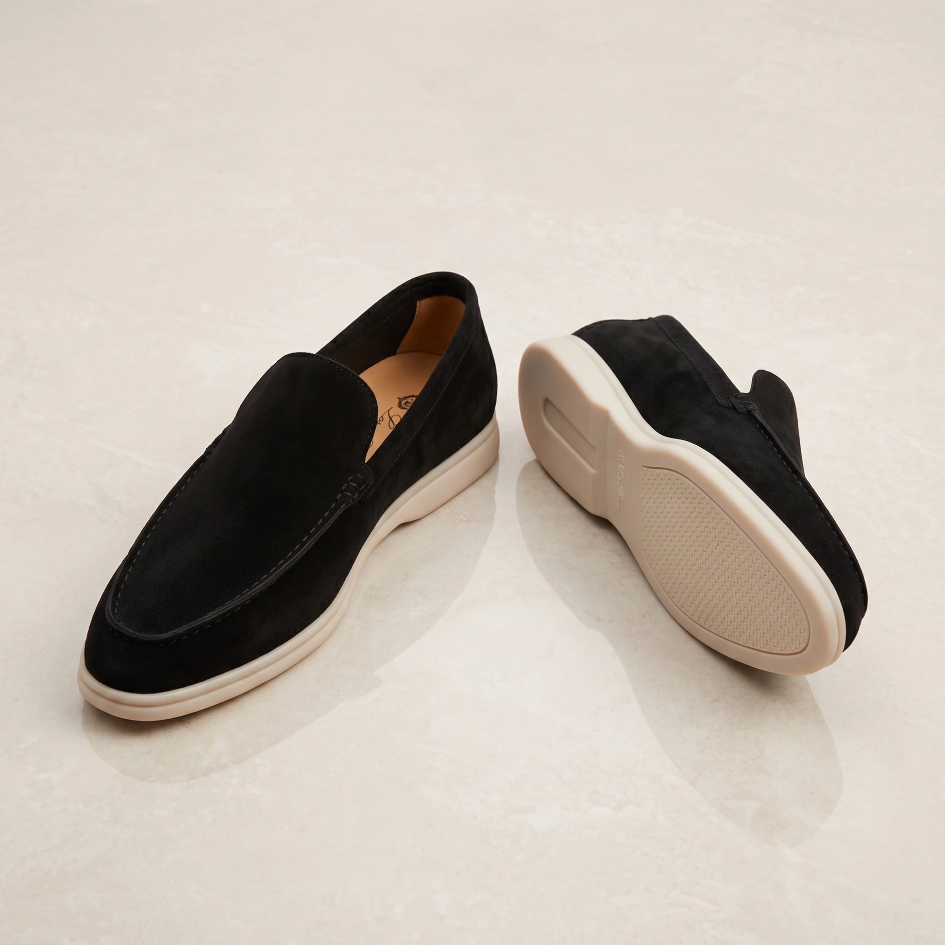 Close up view of the premium leather texture and detailed stitching Comfortable Oxford Loafers, showing their luxurious