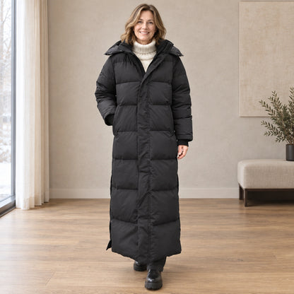parka coat — Usa and Canada October–December front angle; Black luna garment worn by a happy adult model — view 5